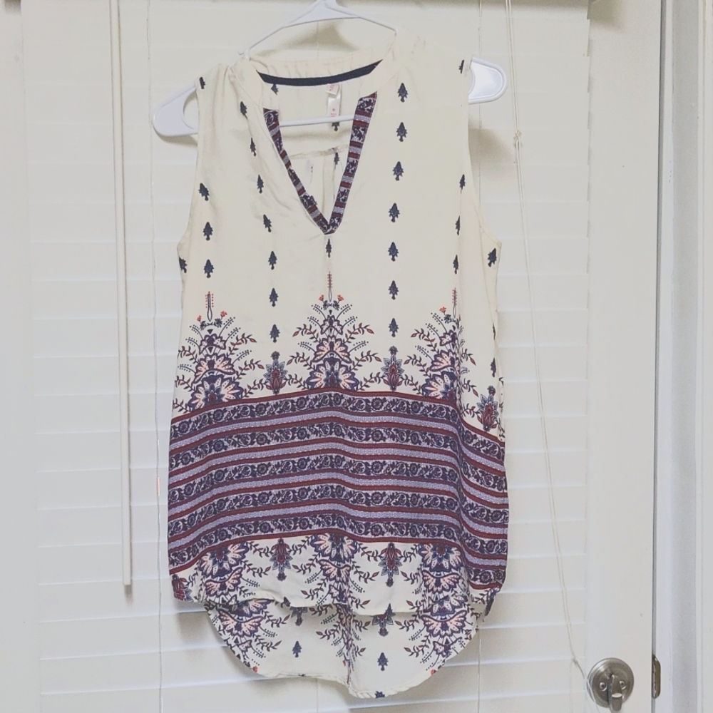Xhilaration white sleeveless blouse